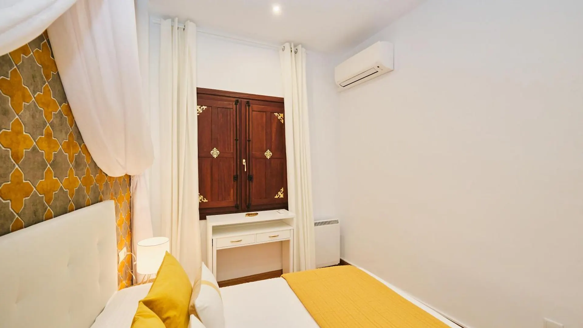 Reyes Catolicos III Apartment Granada