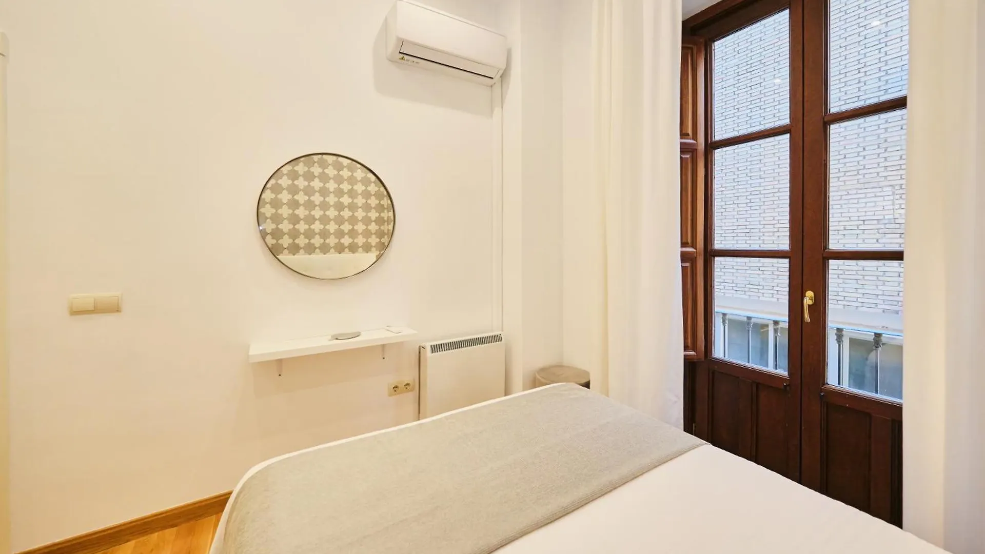 Reyes Catolicos III Apartment Granada Spain